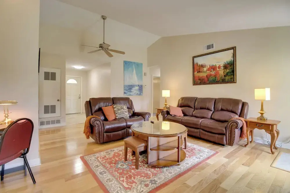 Savannah Escape ~ 11 Mi to Historic District!