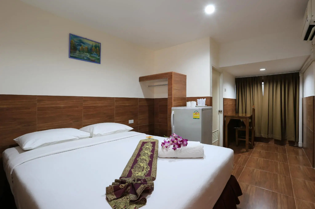 The Siam Guest House - SHA Extra Plus