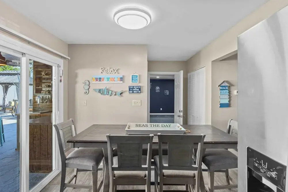 PCB Group-friendly Duplex w/ Pool, Backyard Lounge & 2 Kitchens