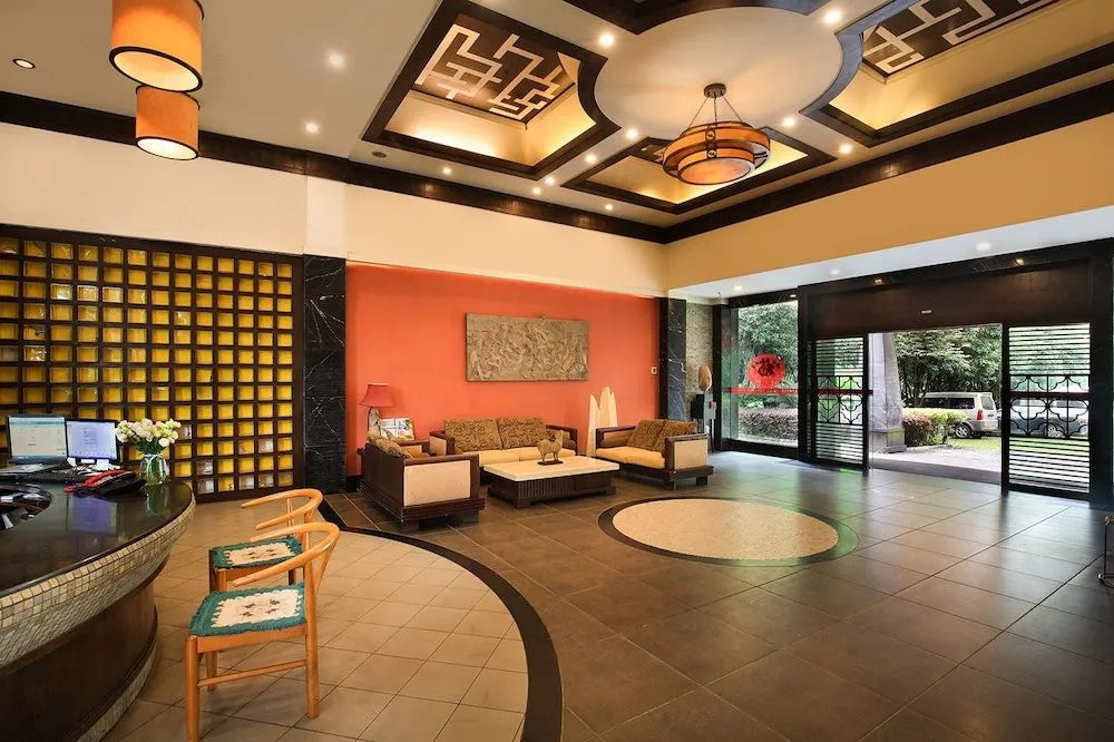 Dongjiang Golf Resort Hotel