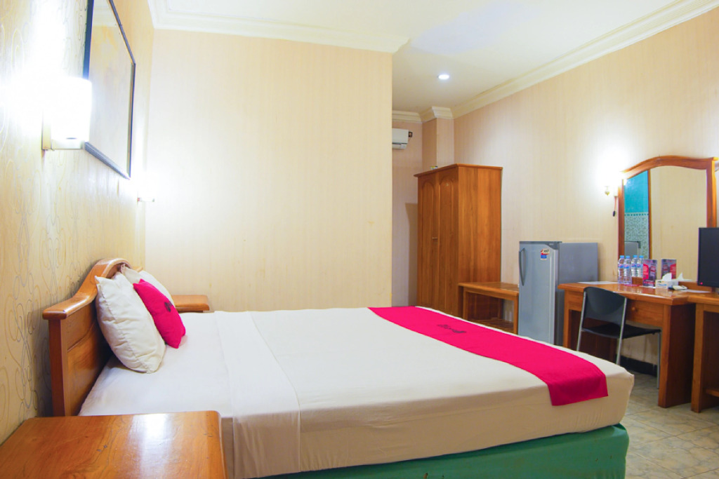 RedDoorz Plus @ Hotel Pantai Timor
