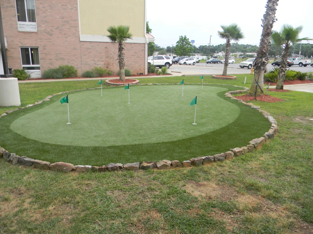 Holiday Inn Express & Suites Alexandria by IHG