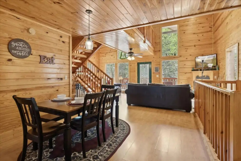 Kuntree Cabin by Beyond Expectations With Hot Tub