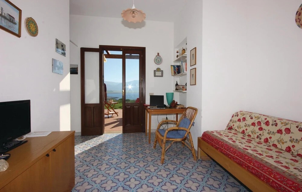 Beautiful Home in San Vito lo Capo -tp- With 2 Bedrooms