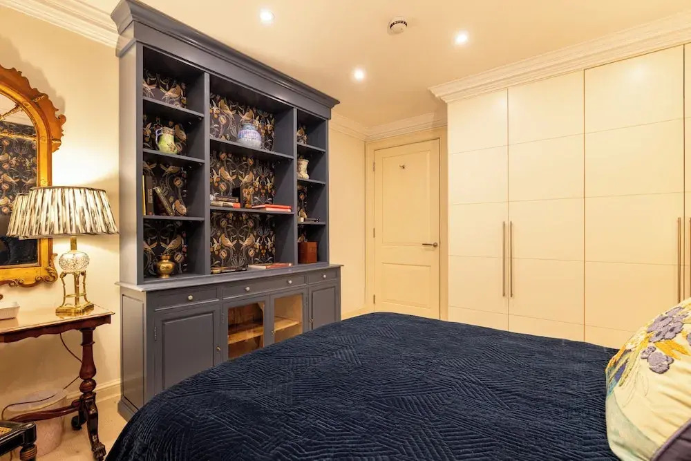 Paddington 7-bed 13-guest Massive House W/patio