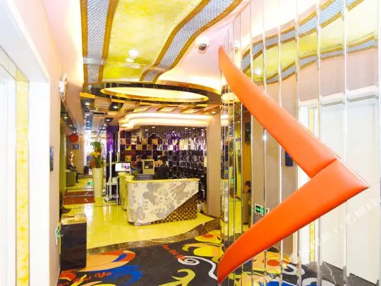 曼之雅主题酒店(上海昌平路地铁站店)