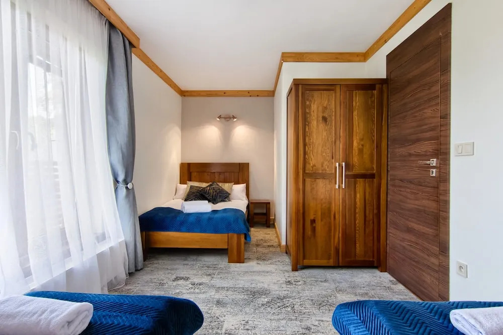 Willa Królewska - Wellness SPA - widokowe Pokoje i Apartamenty