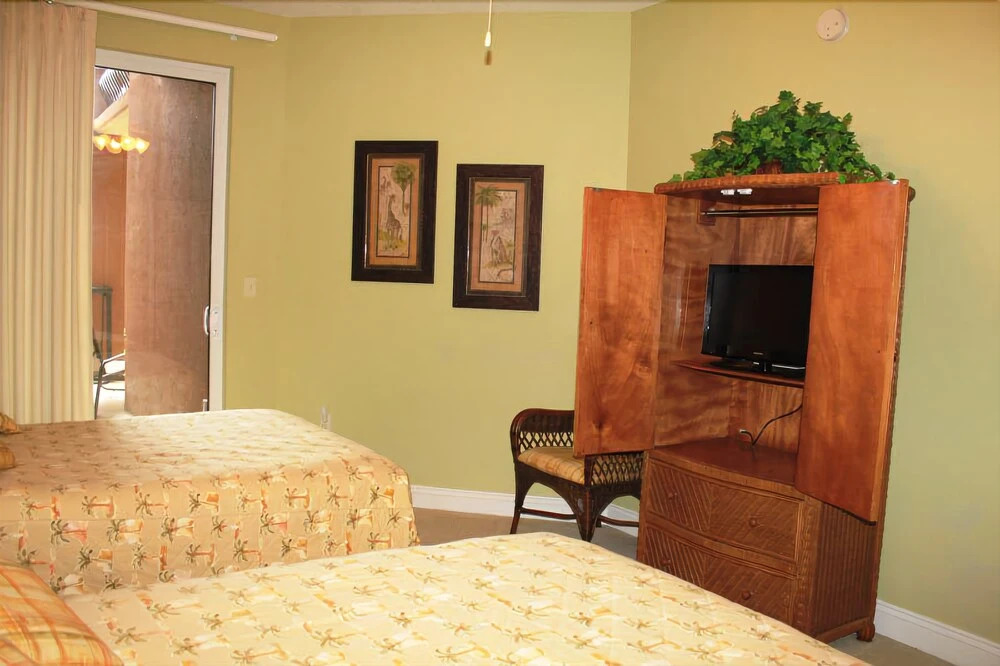 Mediterranea 210D - 2 Br home by RedAwning