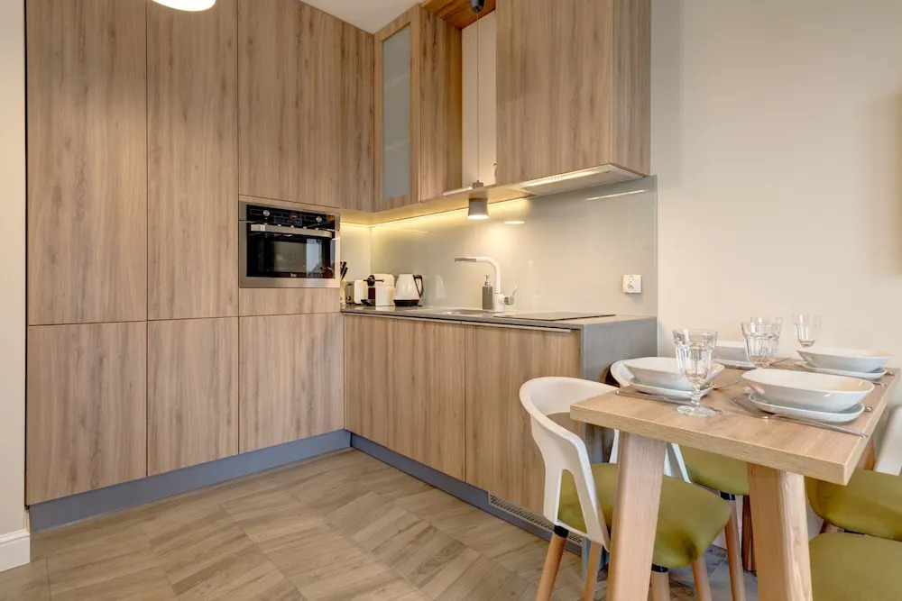 Live & Travel Apartments Number 1