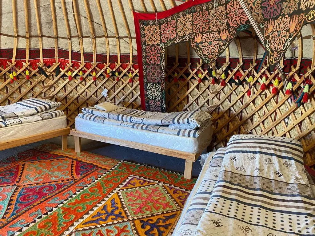 Yurt camp Sonun
