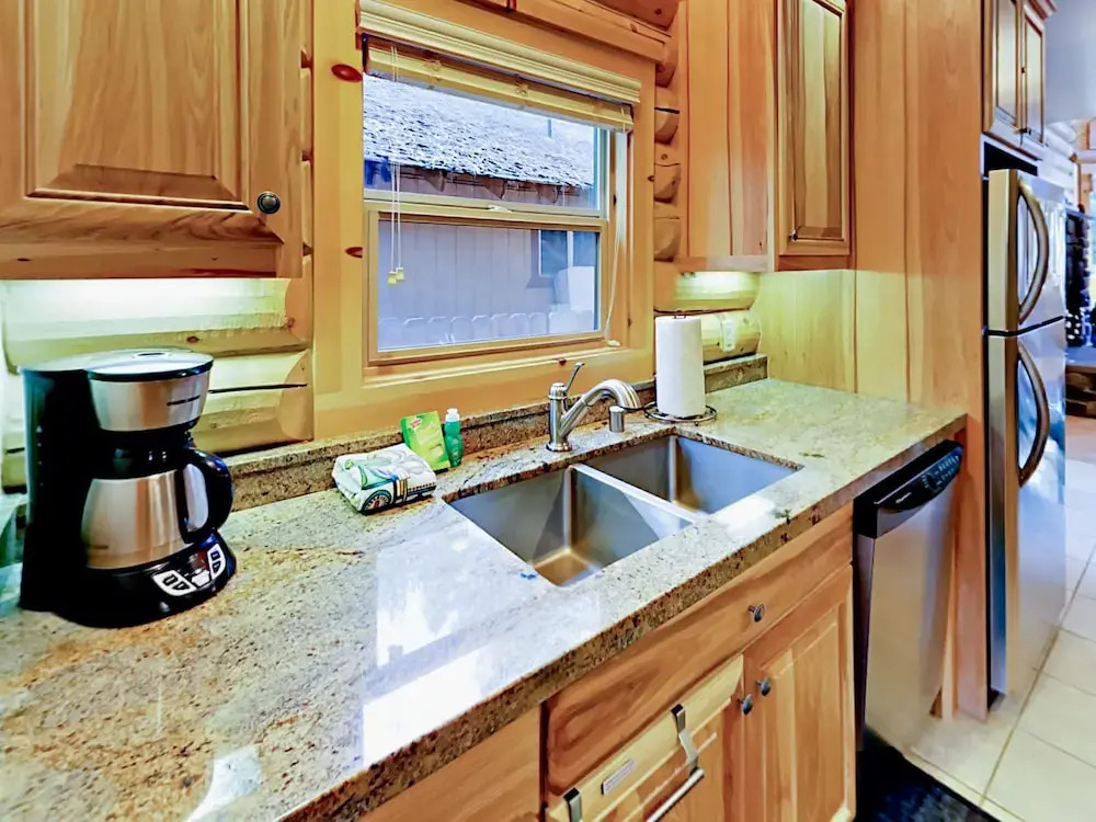 2536 Knox Avenue Home 3 Bedrooms 2 Bathrooms Home
