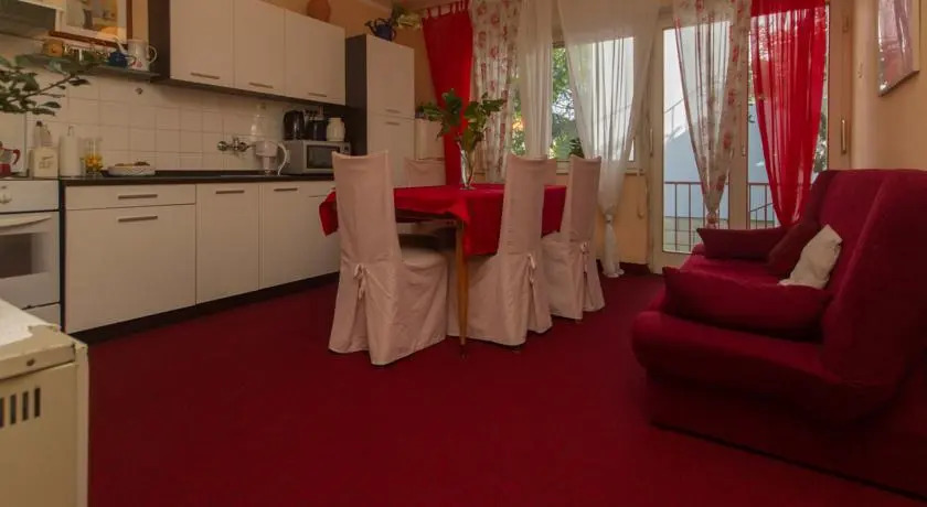 Apartments Mak
