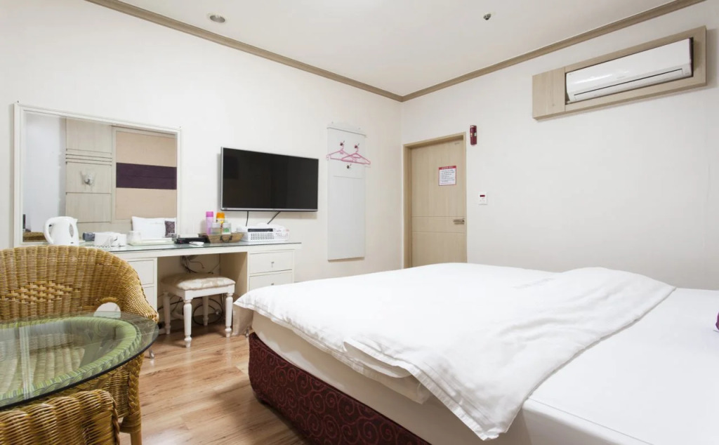 NS Hotel