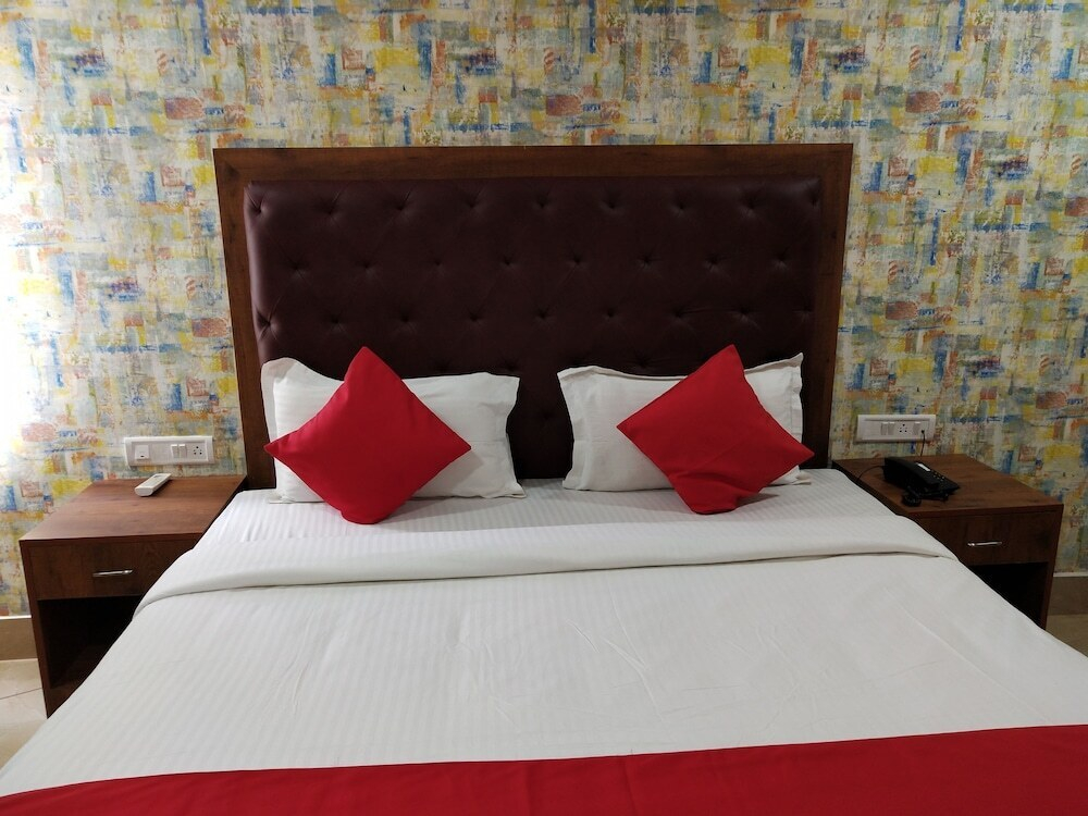 OYO 10394 Hotel Geo