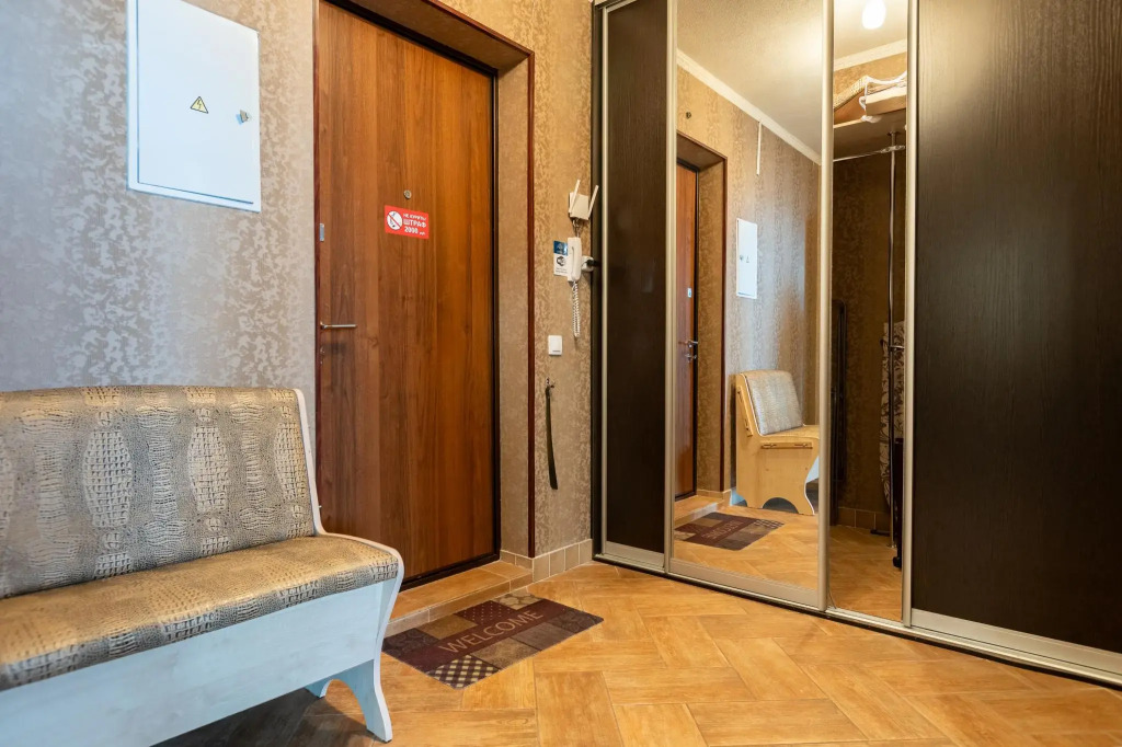 HomeHotel (ХоумОтель) на улице Белозерская 1