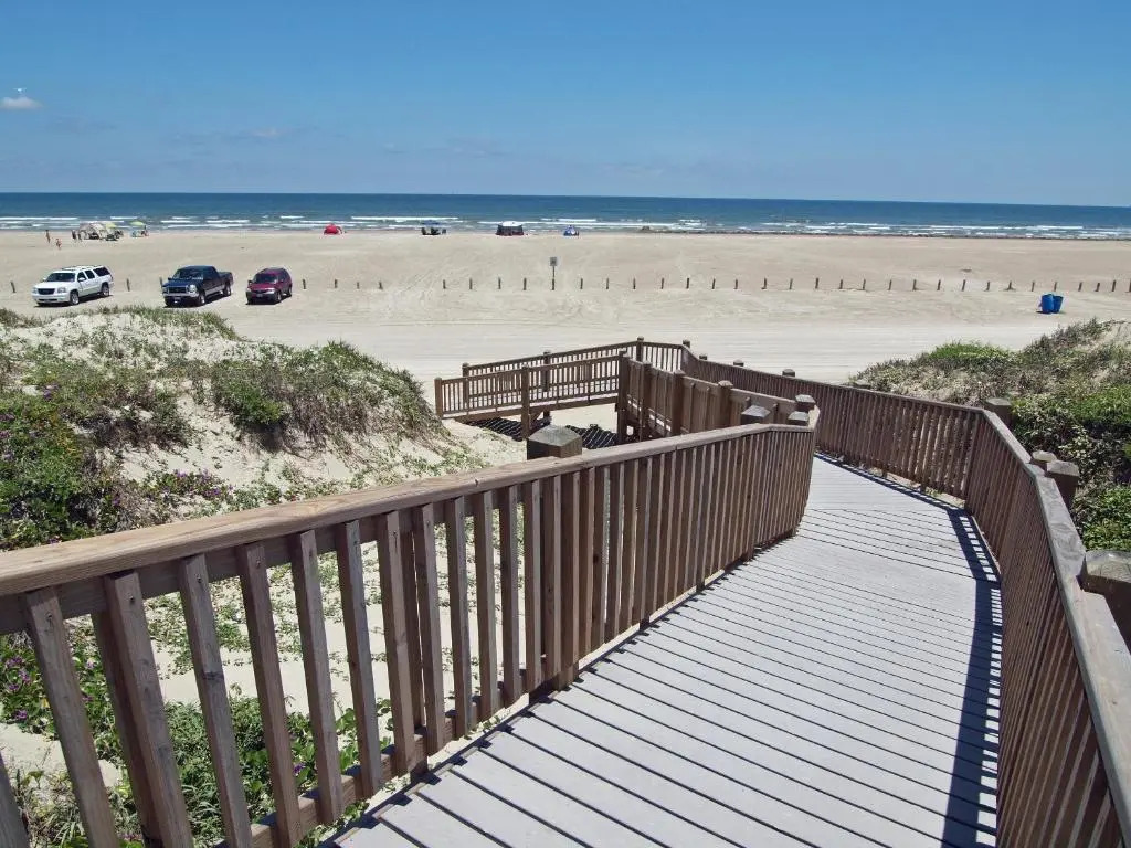 Beach View Estates Upstairs BVEU146