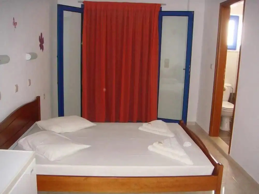 Paralia Rooms