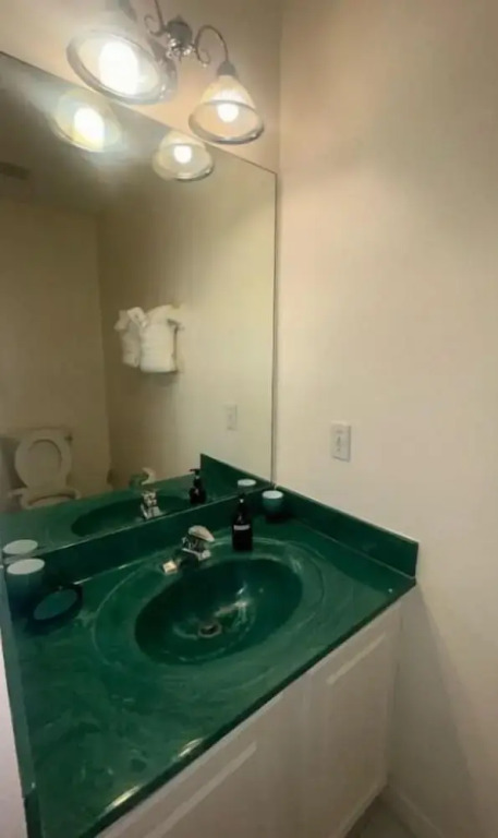 South Facing W/ Private Pool & Spa