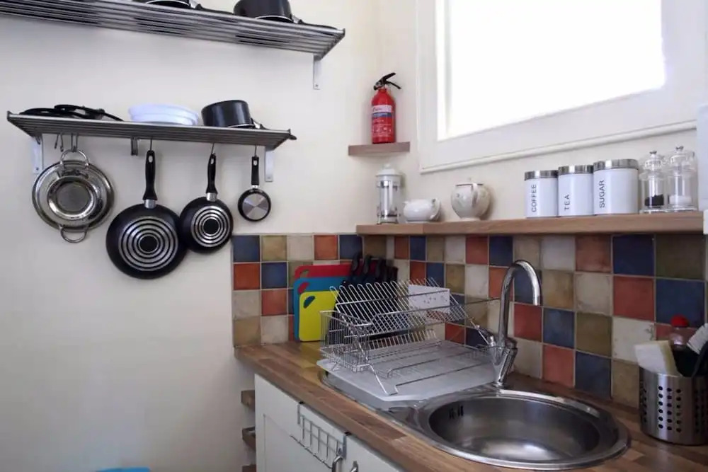 2 Bedroom Apartment With Free Parking