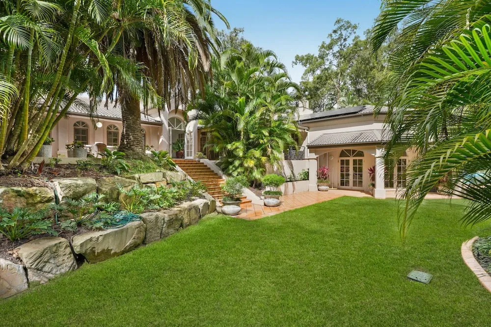 Spacious 7-bed Family Home in Chapel Hill