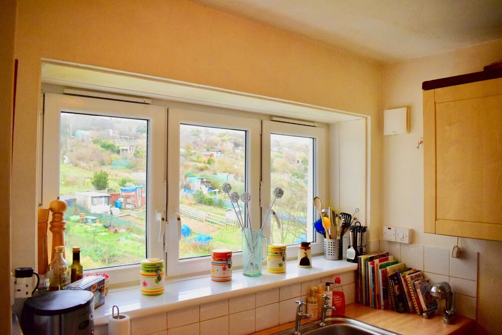 1 Bedroom Apartment With Balcony And Seaviews