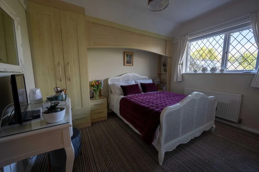 Halwell Lodge