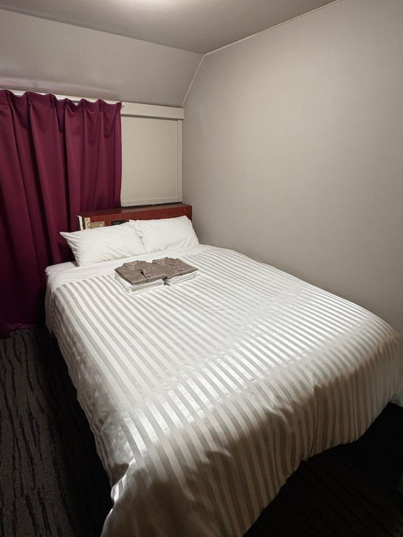 Happiness Inn