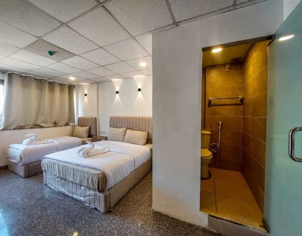Egy Days Hotel