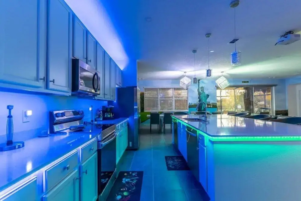 2461 Shanti · Brand New 15br Mansion/pool/spa/close to Disney