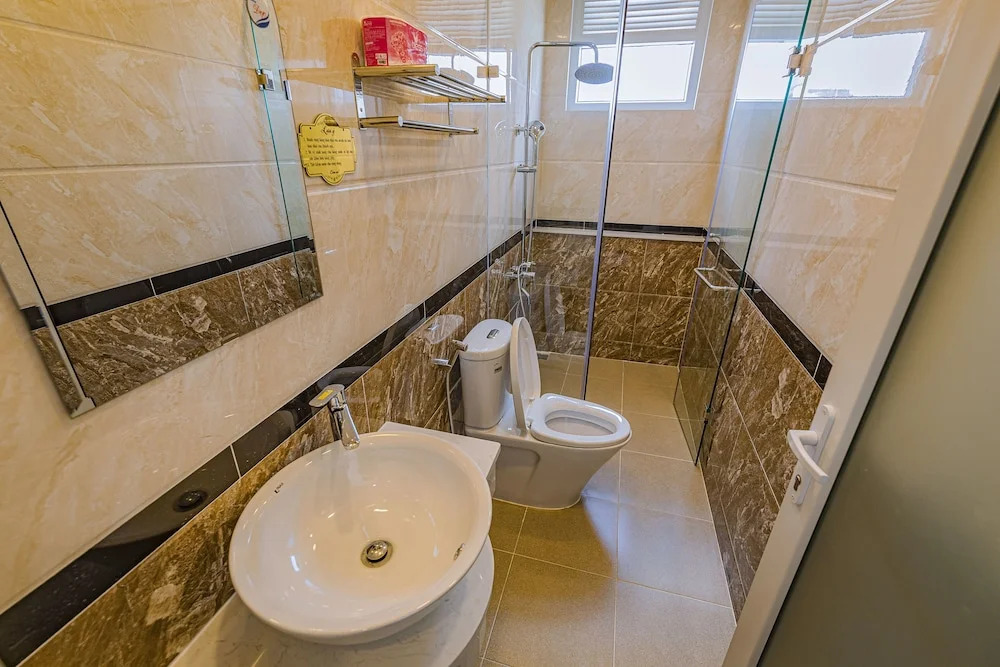 Phan Thong Vang Hotel