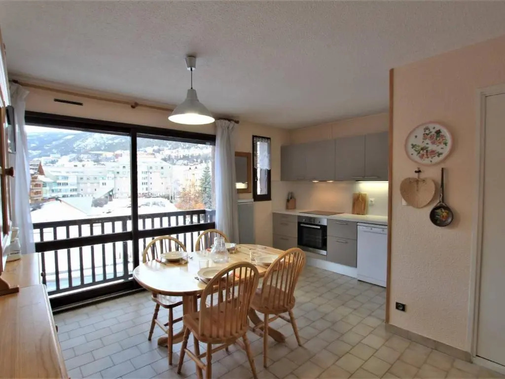 Appartement Briançon, 2 pièces, 5 personnes - FR-1-330C-103