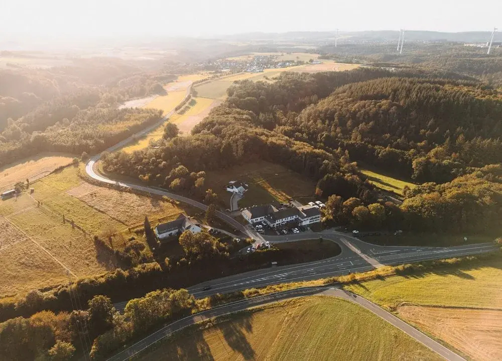 Feinheit Hotel & Restaurant, Tor zu Hunsrück und Mittelrhein! Mit Sauna Hot Tub und Gartensuite