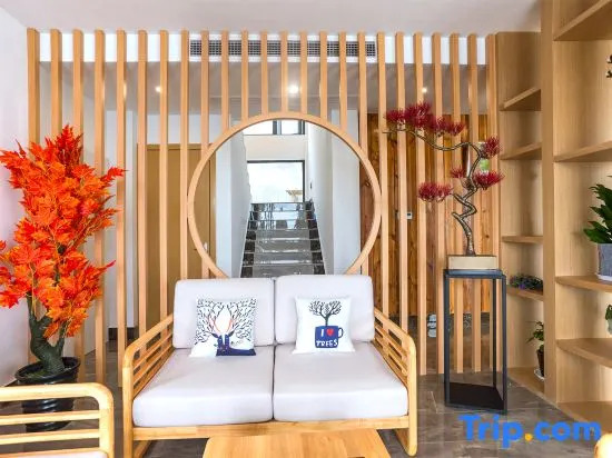 Yiyezhou Fisherman Gueshouse
