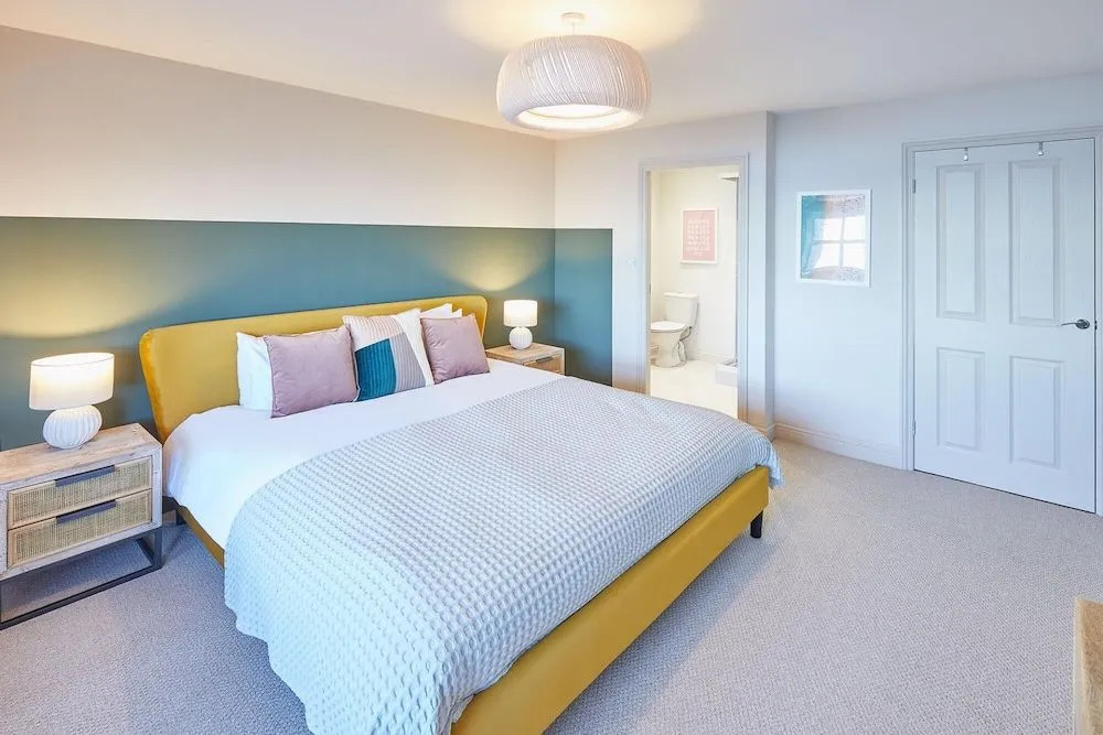 Host & Stay - Salty Seaview