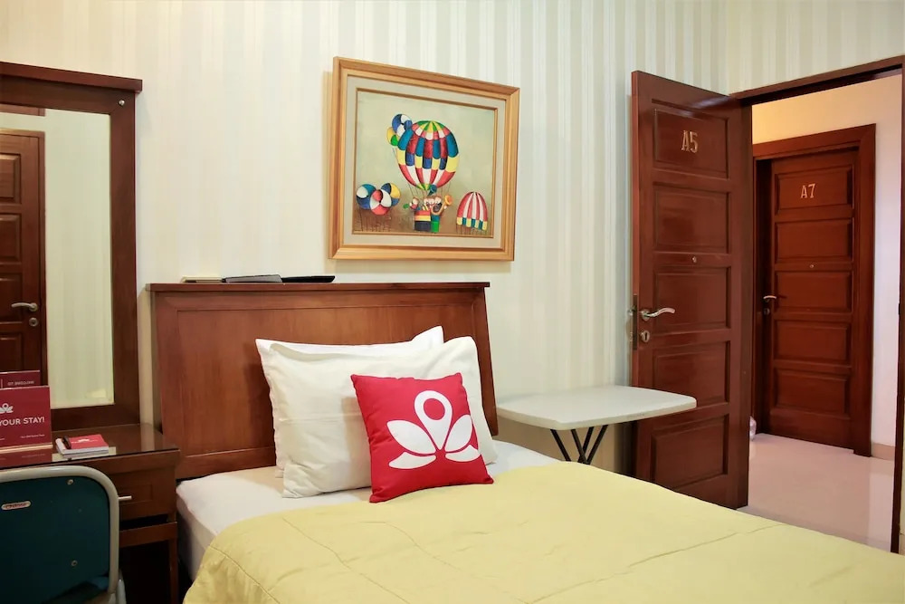 ZEN Rooms Setiabudi 9