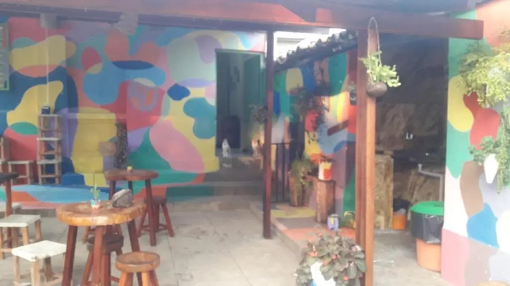 Hostel e Cachaçaria da Cris