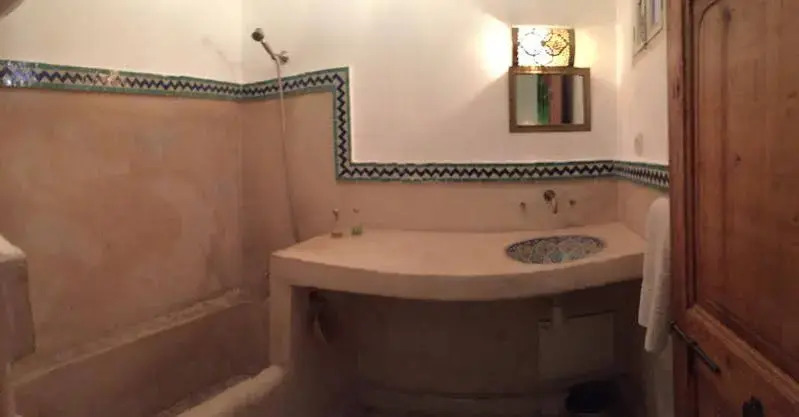 Riad Ineslisa