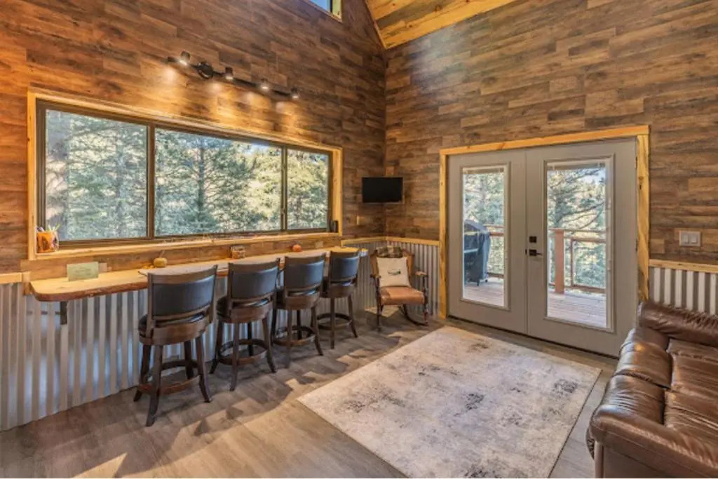 RidgeWalk Treehouse