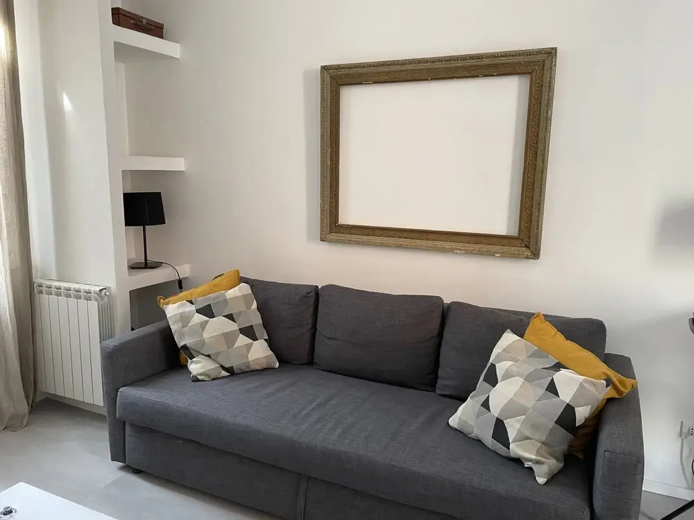 Lovely 1-bed Apartment in Roma With Terrace