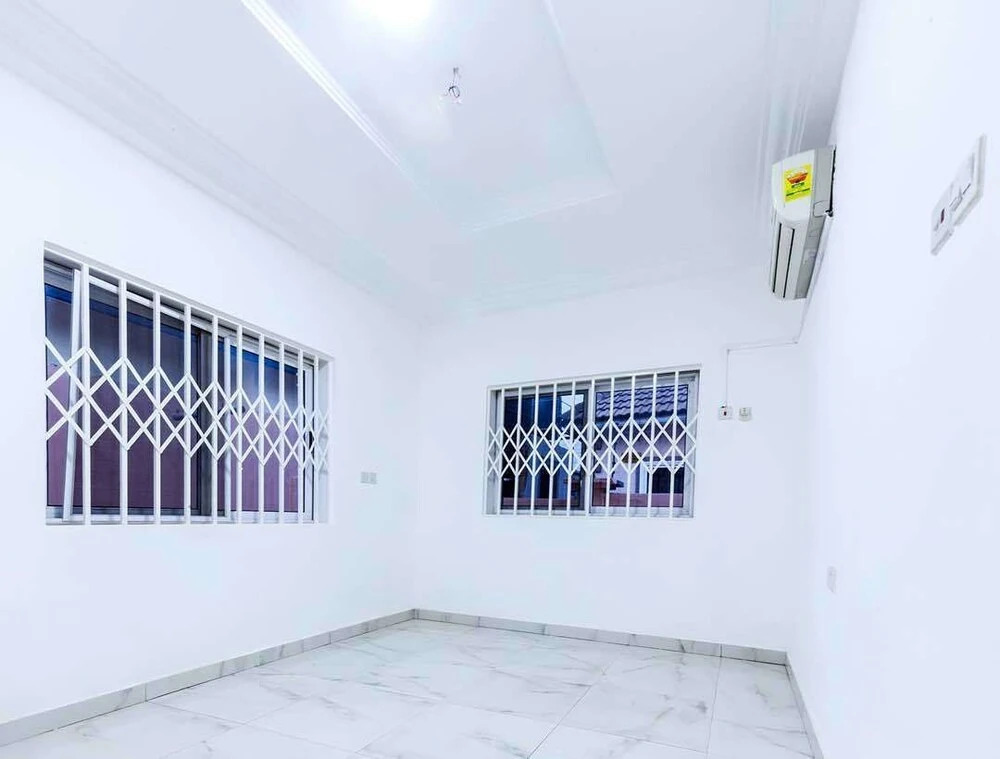 3 bedroom Executive House Ensuite
