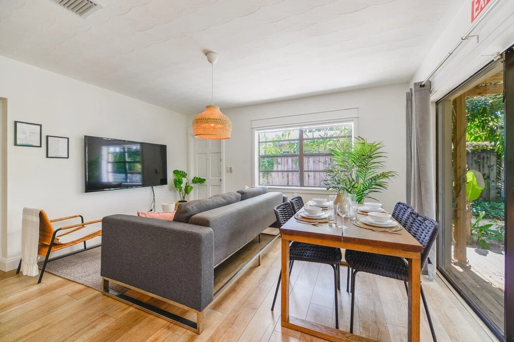 Wonderful 2BR House with Canal Access