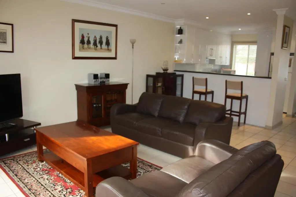 Albury Suites - Schubach Street