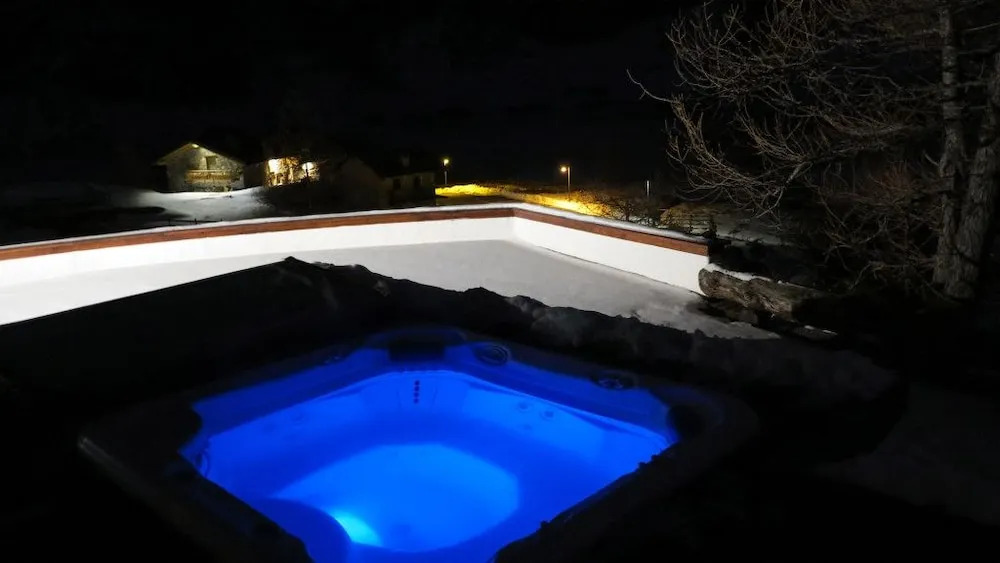 Les Neiges DAntan