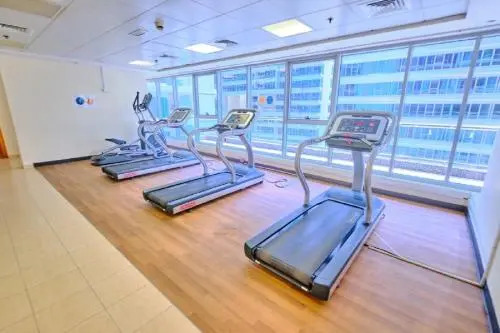 The Dubai Holiday Home, spacious 2 Bedroom Apartment, podium landscape view