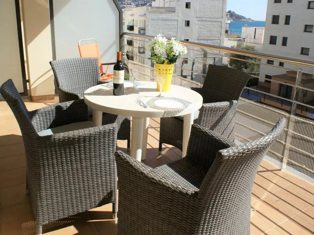 Apartamento En Roses A 2 Minutos De La Playa Con Vista Al Mar