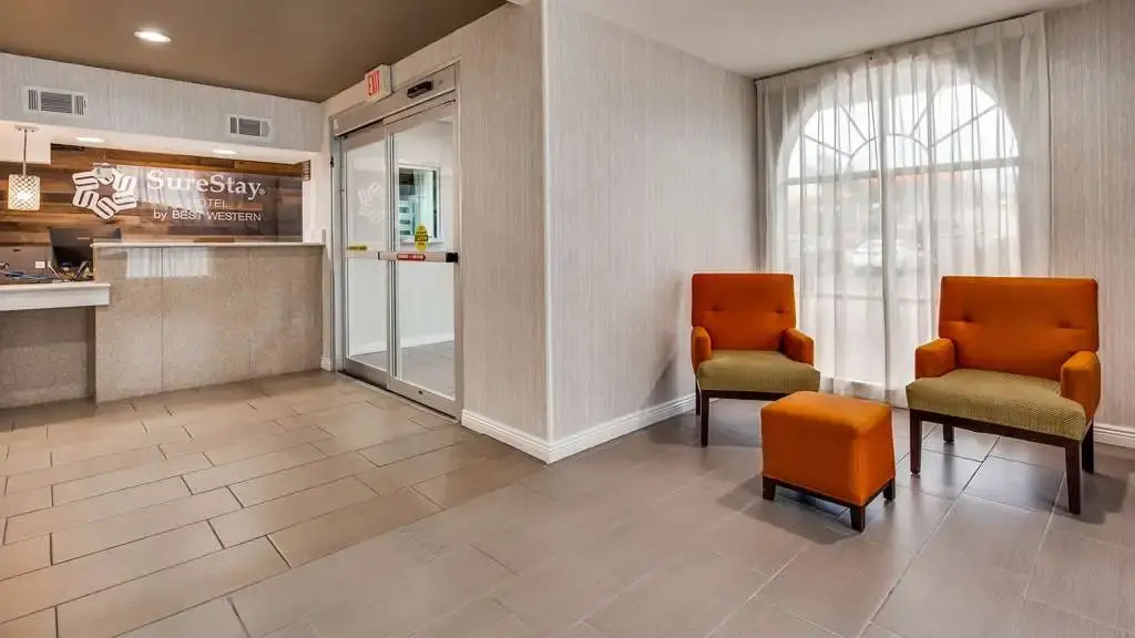 Surestay Hotel By Best Western Alexandria