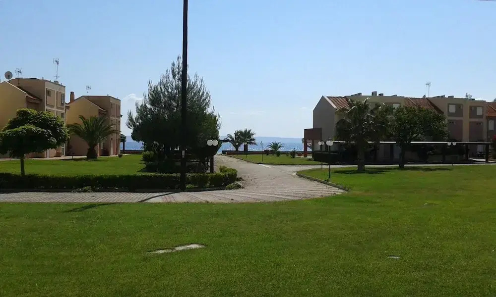 Sansen Villa Tripotamos