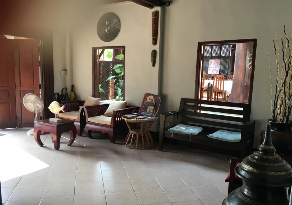 Le Vang Bua Villa