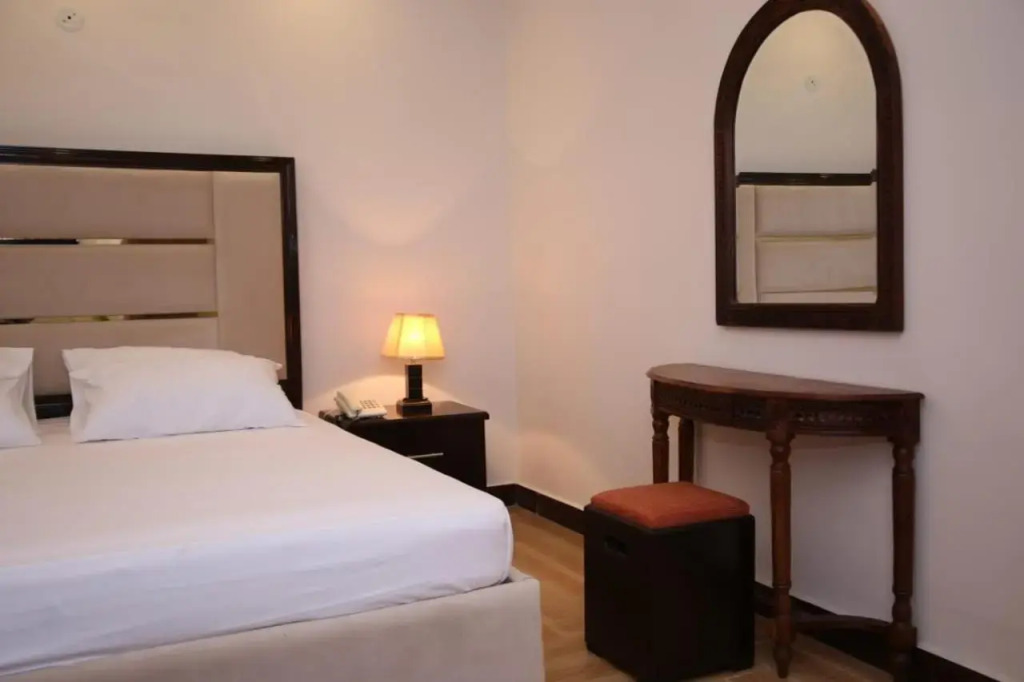 Luxury 3 Bedrooms Apartment