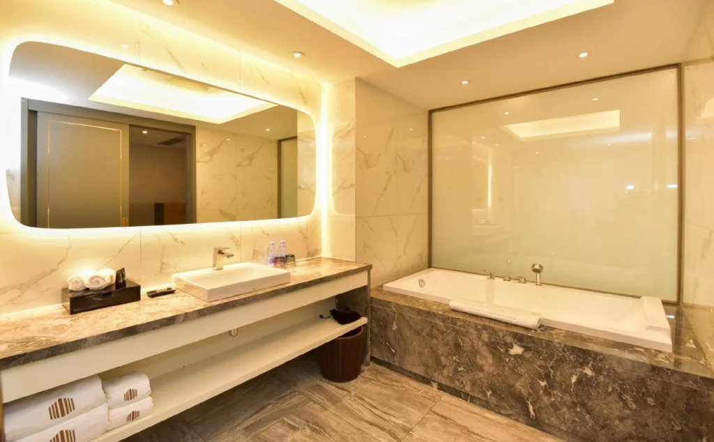 Zenith International Hotel